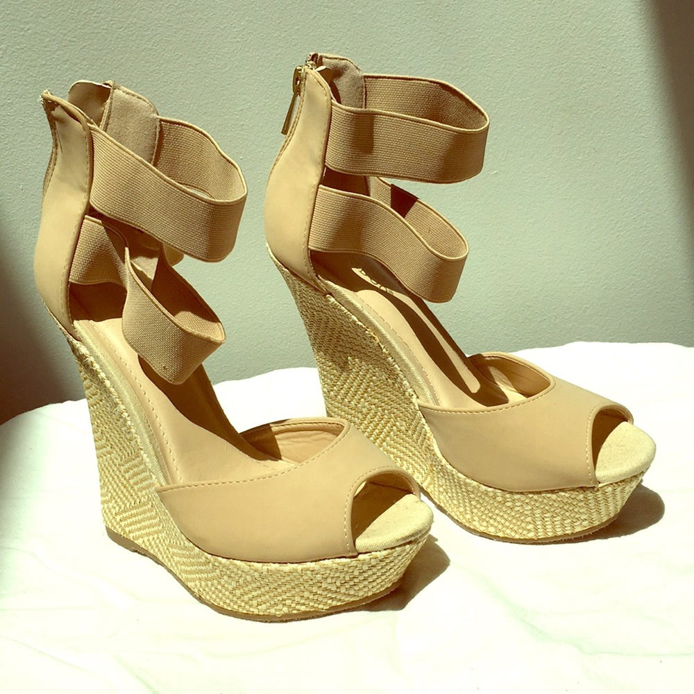 Akira Platform Wedges in Nude